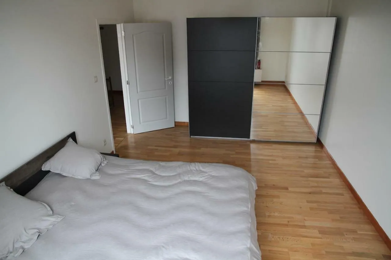 Appartement Courcelles