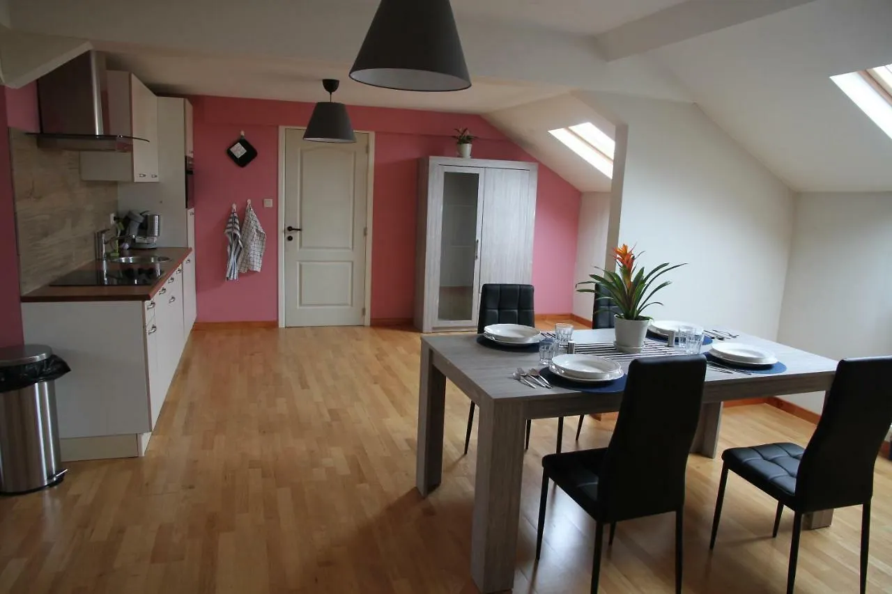 Appartement Courcelles
