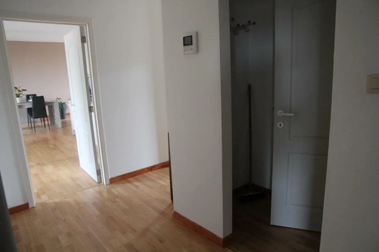 Appartement Courcelles