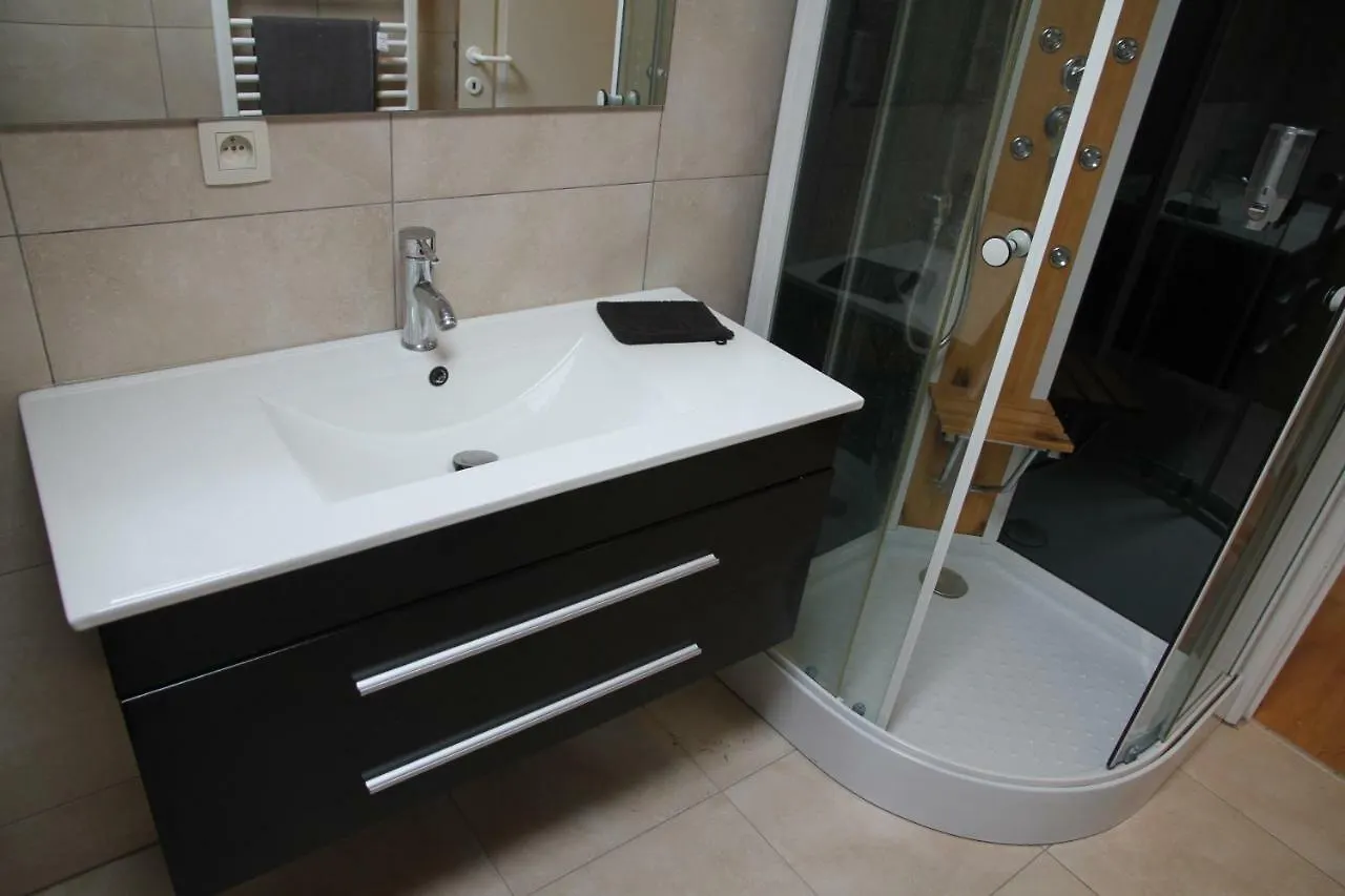 Appartement Courcelles 0*,  Bélgica